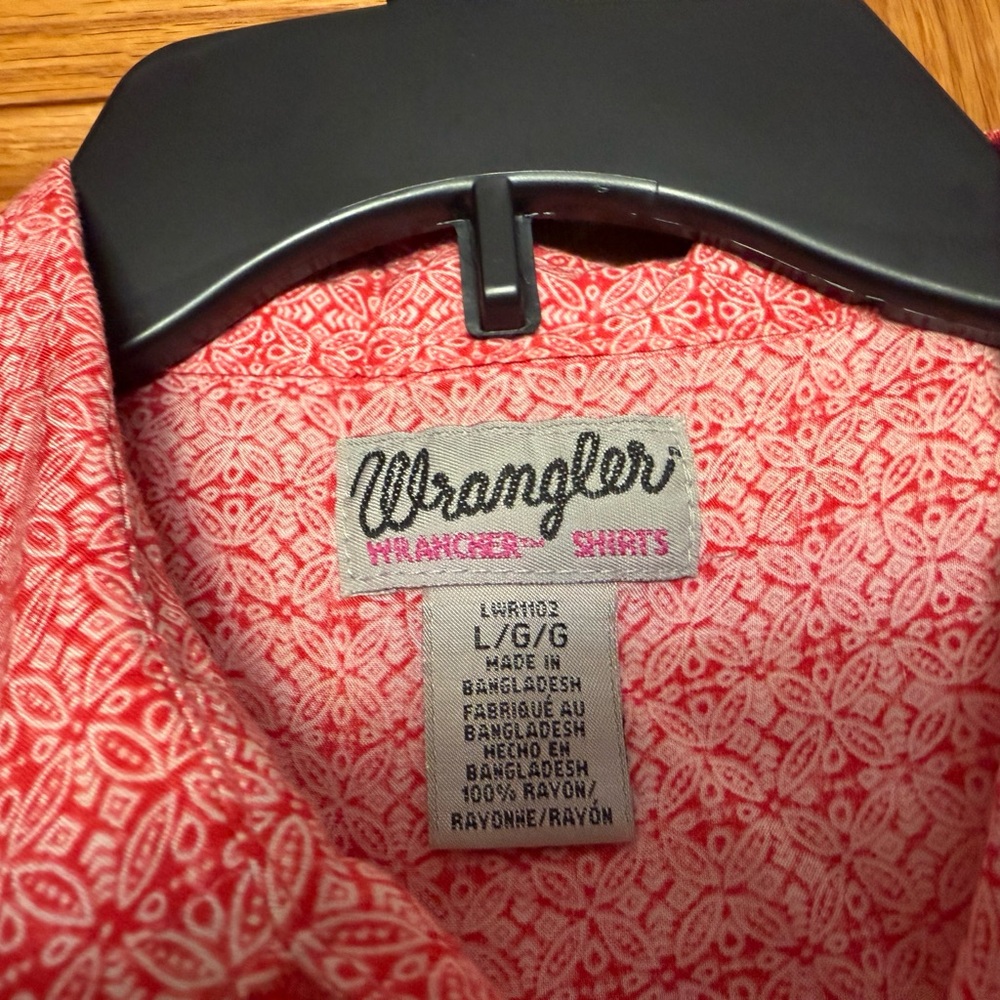 Wrangler Red Paisley Sleeveless Shirt